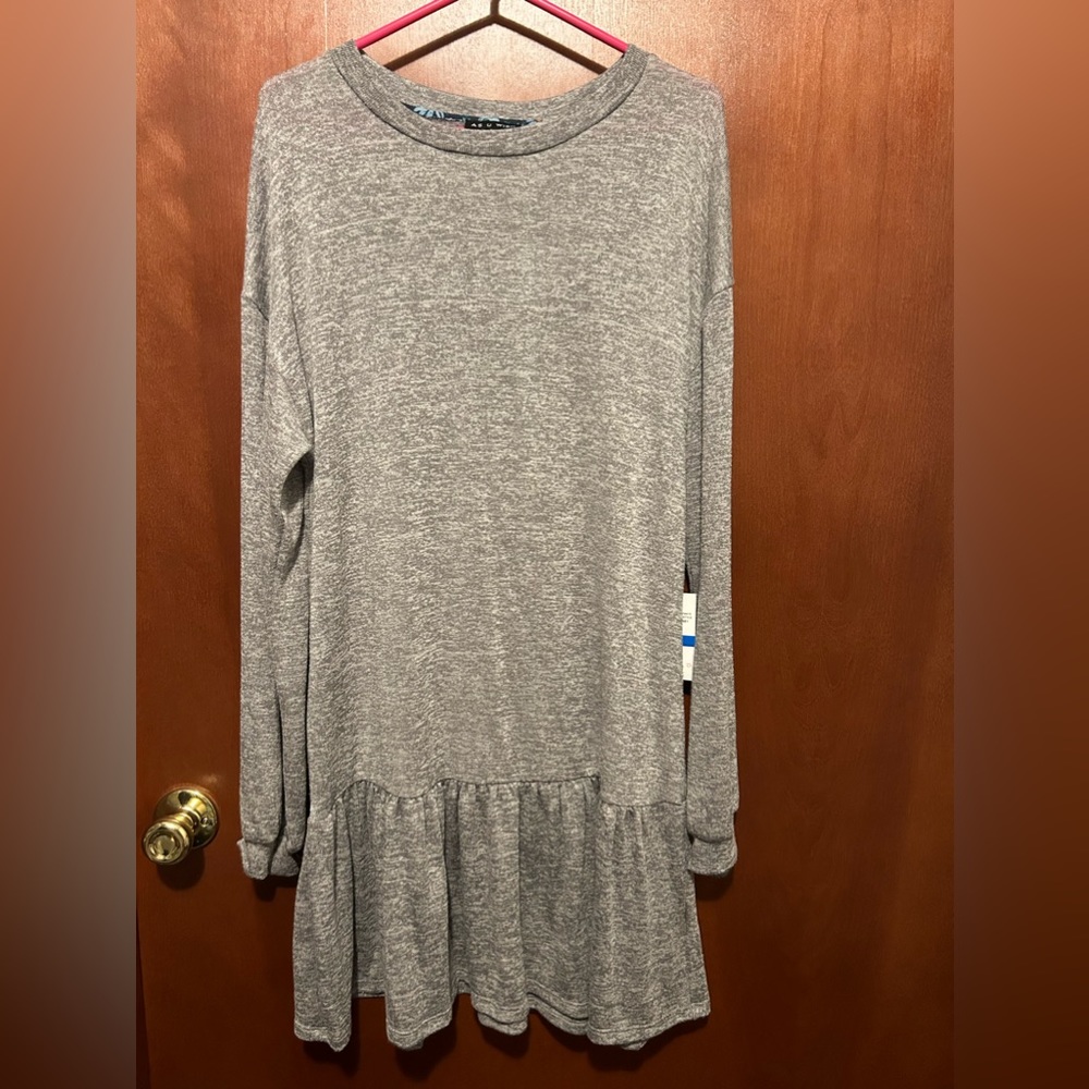 Long sleeve heather gray dress by As U Wish. Size XL, NWT